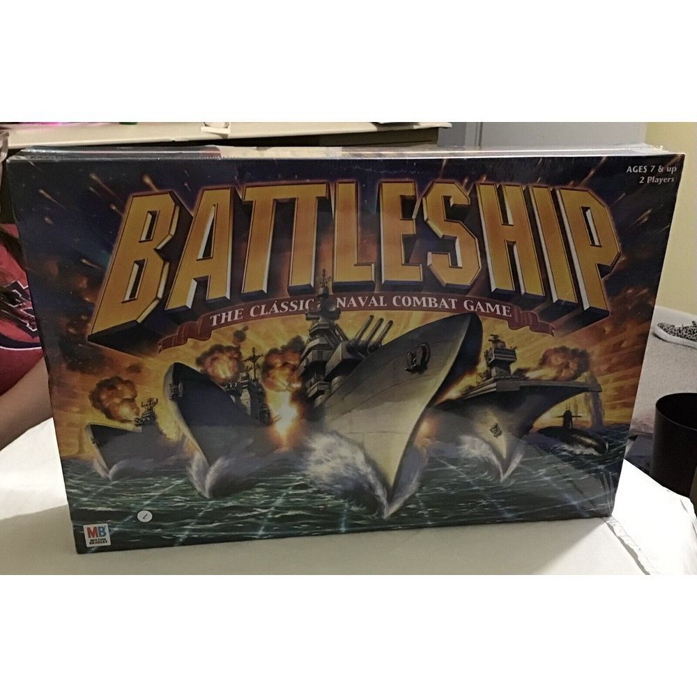 Battleship: The Classic Naval Combat Game 2002 - Picture 1 of 4